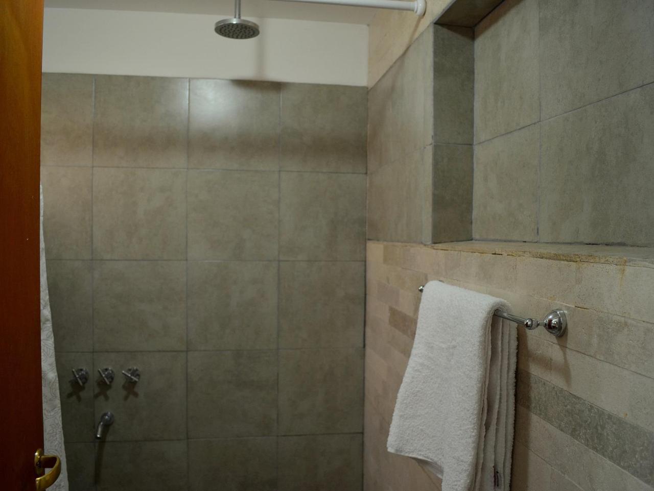 Vía Lavalle Apartamento *